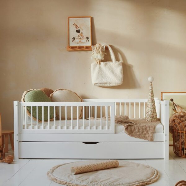 Łóżko Basic Alto Plus z barierką szczebelki 2/3 długości 190x90 białe (szybka wysyłka)