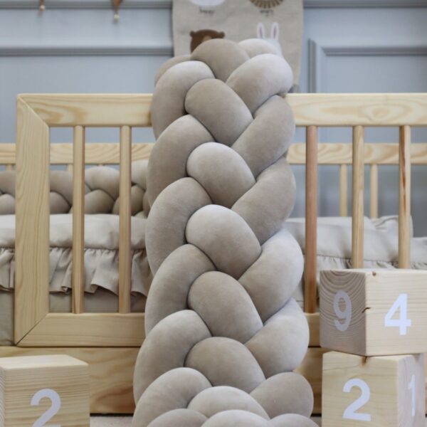 Ochraniacz do łóżeczka 4 pasma w kolorze Ciemnego Beżu